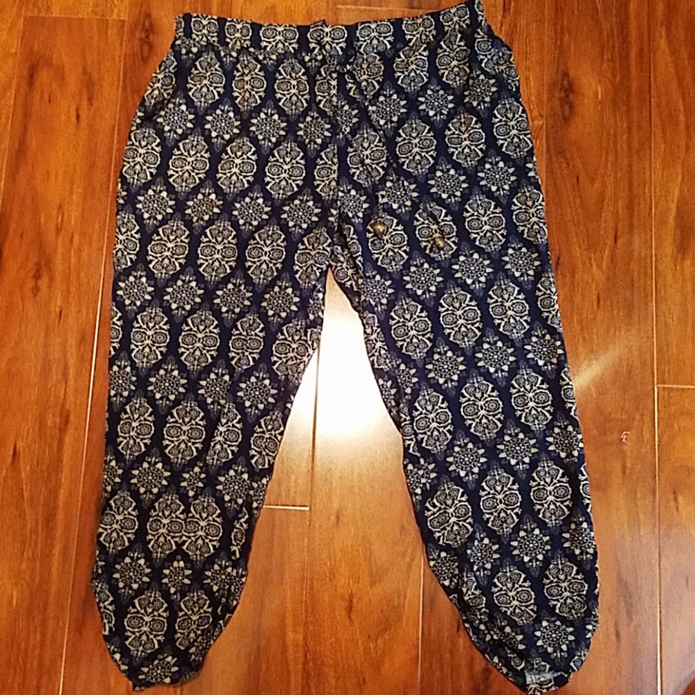 SALE Crop Pants